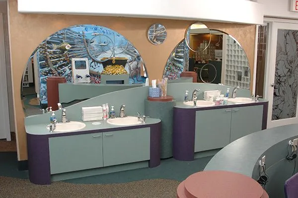 Comfortable and welcoming pediatric dentist office environment